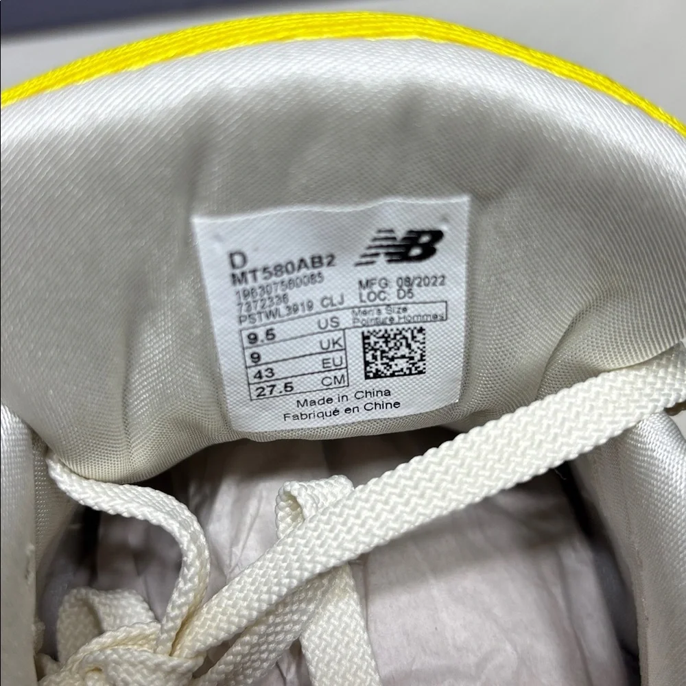 New Balance 580 